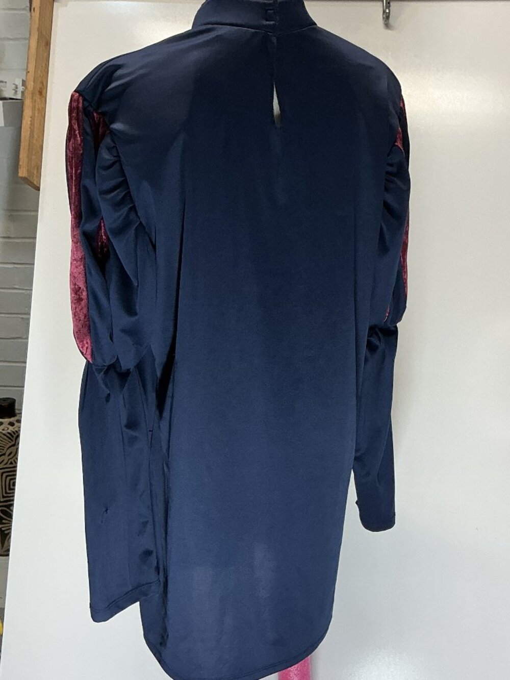 California Costumes Royal Storybook King Tunic Men L/XL Navy Renaissance Costume - Picture 5 of 11